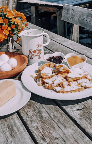 berggasthof-steckholzer-mehlspeisen-kaiserschmarren